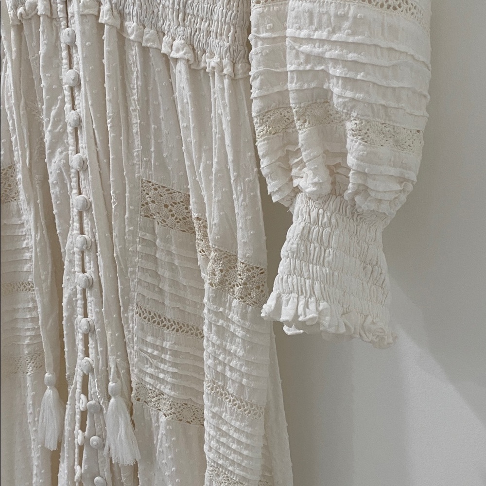 Gorgeous and romantic FILLYBOO White Maxi Dress Medium Fit for a princess! - Picture 5 of 5